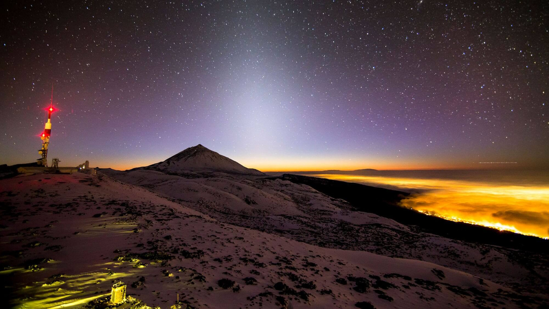 Rozgwieżdżone niebo nad Teide